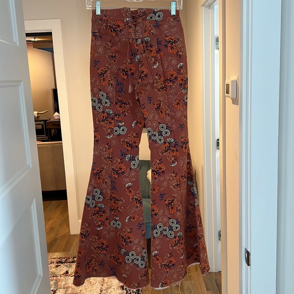 Free People printed flares - Picture 2 of 3